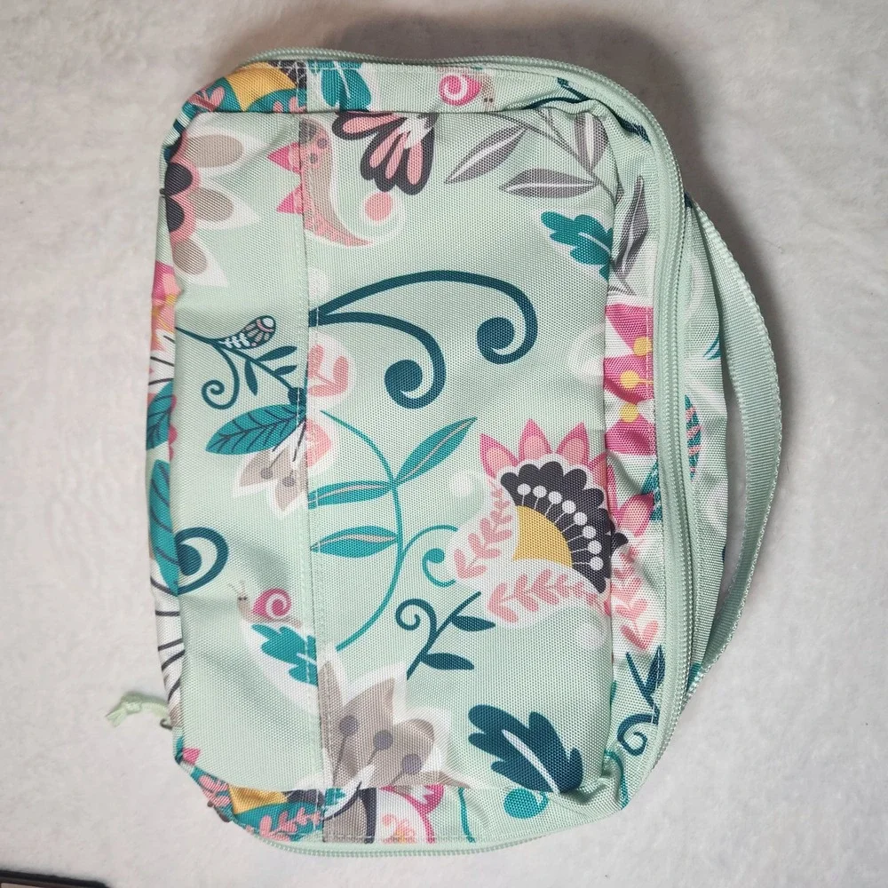 Vera Bradley Mint Flowers Travel Cosmectics Organizer Bag Retired Print Floral